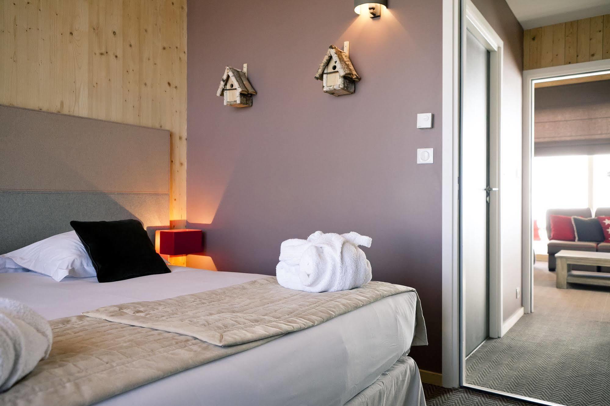 L'Aiguille Grive Chalets Hotel Les Arcs  المظهر الخارجي الصورة